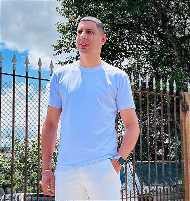 Camiseta Básica Mandacaru Bordado