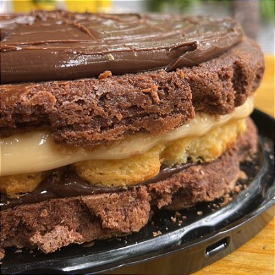 Torta Naked Brigadeiro