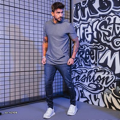 Calça jeans escuro masculina slim com puídos