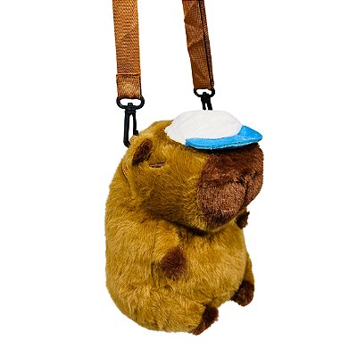 Bolsa de Pelúcia com Formato de Capivara e Chapéu