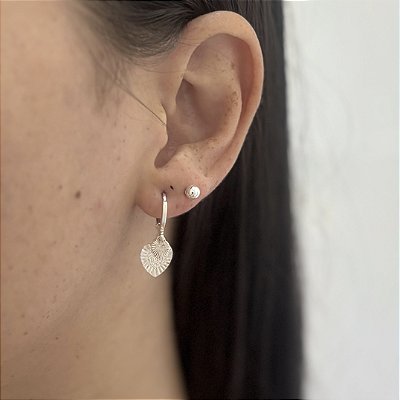 Brinco argola duo corações