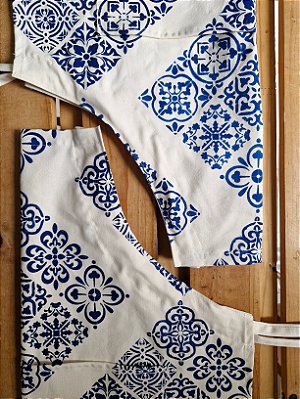 Avental Casa Antiga – Estampa de Azulejos Azul