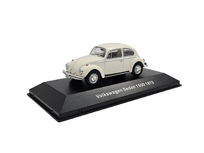 Miniatura Coleção Volkswagen Fusca 1500 1973 Branco 1:43