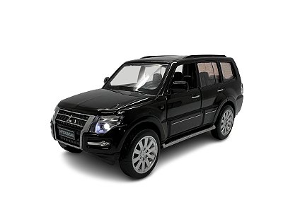Miniatura Mitsubishi Pajero Preto Acende Luz e Som 1:32