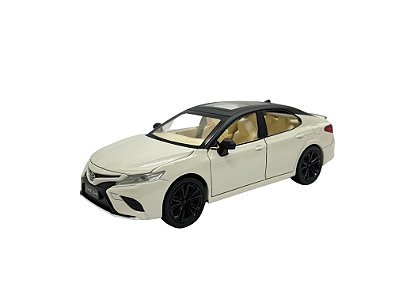 Miniatura Toyota Camry Branco Acende Luz e Som Metal 1:24