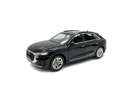 Miniatura Audi Q8 Preto Acende Luz e Som 1:24