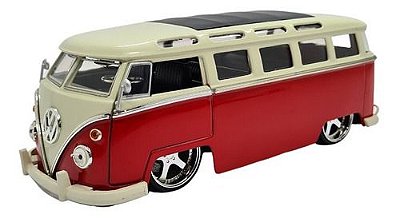 Miniatura Volkswagen Kombi 1962 Rebaixado Vermelho Jada 1:24