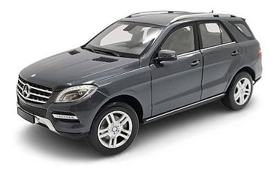 Miniatura Mercedes Benz M Class 2011 Cinza Minichamps 1:18