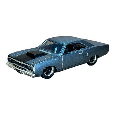 Miniatura Velozes e Furiosos Plymouth Road Runner Dom 1:32