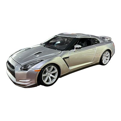 Miniatura Nissan GTR R35 Prata Burago 1:18