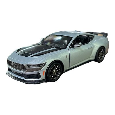 Miniatura Ford Mustang 2024 Prata Metal 1:38