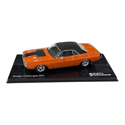 Miniatura Velozes e Furiosos Dodge Challenger R/T 1:43