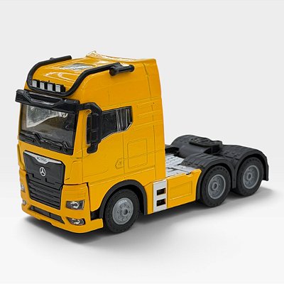Miniatura Caminhão Mercedes Benz Amarelo 1:50