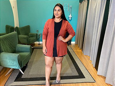 Cardigã Liso Básico Manga Longa Plus Size