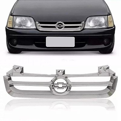 Grade do radiador kadett chevrolet de 1996 a 1998 cromada
