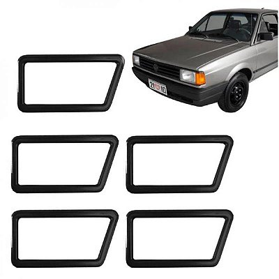 Moldura de maçaneta de porta gol volkswagen de 1980 a 1987 lado direito preta com duas peças