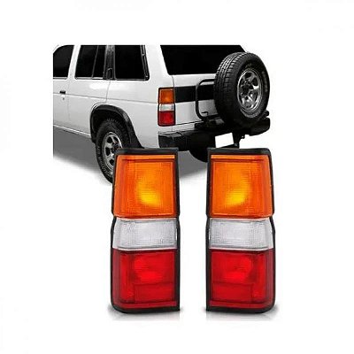 Lanterna pathfinder nissan de 1992 a 1995 traseira lado direito
