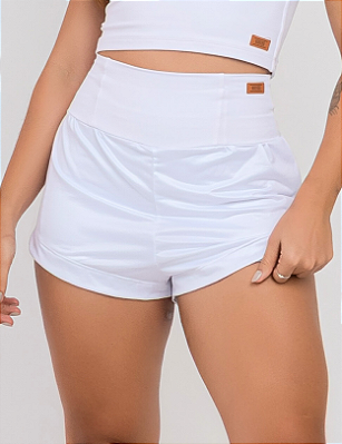 Shortinho Minimalista Chocolate Branco