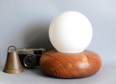 Luminária Flat em Pinho de Riga