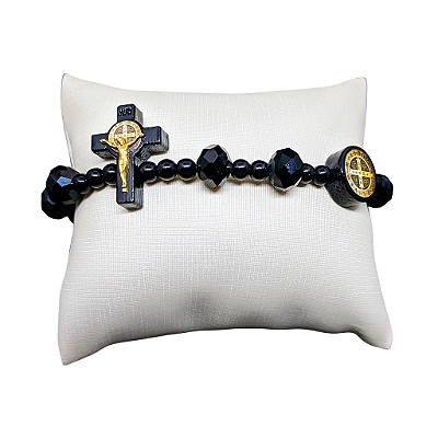 Pulseira São Bento Cristal com Medalha Resinada e Crucifixo com Cristo - O Pacote com 6 Peças - Cód.: 5133