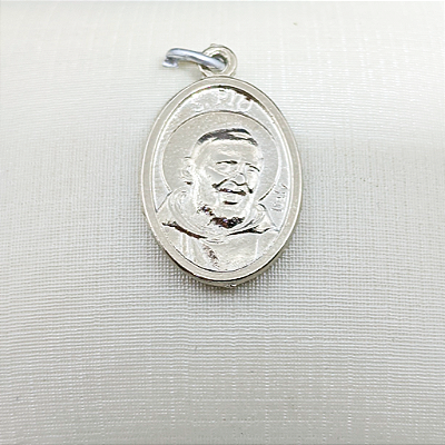 Pingente Medalha Banho Níquel Padre Pio - Pacote com 12 peças - Cód.: 3694