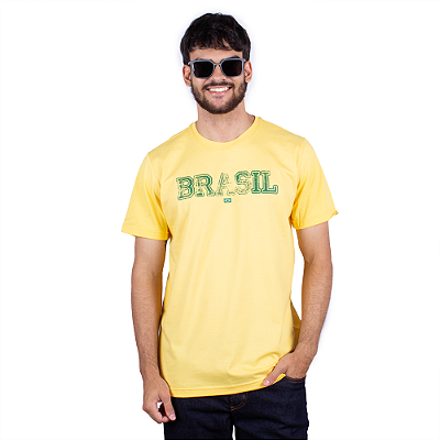 Camiseta Aqui é Brasil - Amarela.