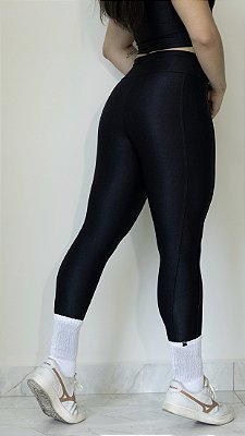 Legging Duda preta suplex microcanelado com recorte lateral - PORLE