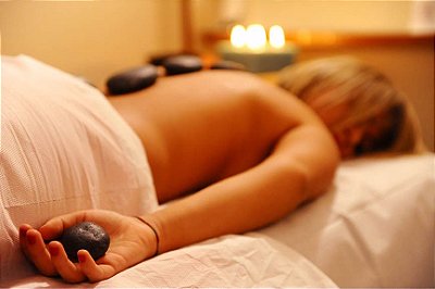 Massagem Relaxante + Pedras Quentes 60'