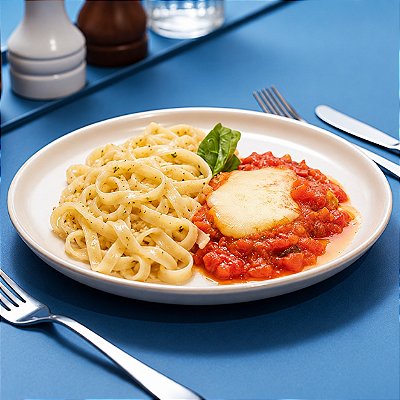 Parmegiana de Filé Mignon + Fettuccine ao Alho e Óleo (400g) | Embalado a Vácuo