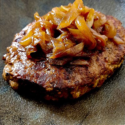 Hambúrguer com Cebolas Caramelizadas (180g)