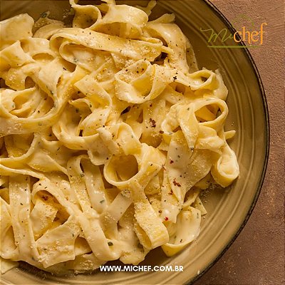 Fettuccine ao alho e óleo (200g)