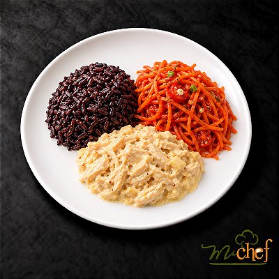 Fricassê de Frango + Arroz Negro + Espaguete Fake de Cenoura ao Molho de Tomate (340g) | Embalado a Vácuo