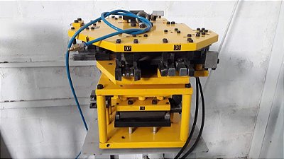 PRENSA STAMPO MEGA 20 USADA PROSTAMP ESQUADRIAS DE ALUMINIO