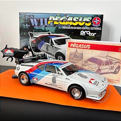 Carrinho de controle remoto automodelo pegasus M1 - Nelson Piquet