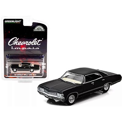 Miniatura carro Chevrolet Impala 1967 Sport sedan 1/64