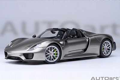 Miniatura carro Porsche 918 Spyder Weissach Package 1/18