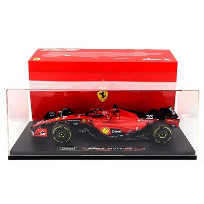 Miniatura F1 Bburago Deluxe Ferrari SF-23 2023 - 1/18