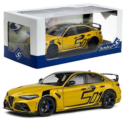 Miniaura carro Alfa Romeo giulia GTA M amarelo 1/18