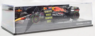 Minichamps Red Bull - MAX Verstappen -2022 Japanese GP 1:43 Diecast F1 Car