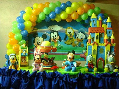 Mesa com tema Baby Mickey