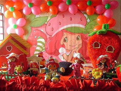 Mesa tema da Moranguinho