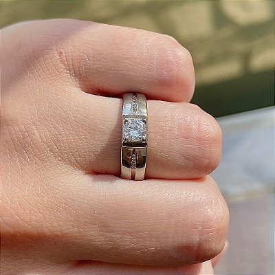 VL 741 - Anel de Formatura em Ouro Branco 18K