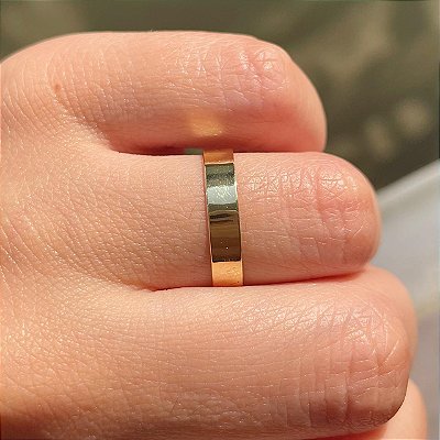 VL 913 - Par de Alianças em Ouro Amarelo 18K - 4 MM