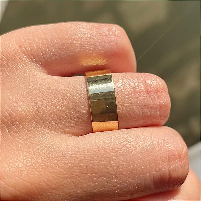 VL 916 - Par de Alianças em Ouro Amarelo 18K - 7 MM