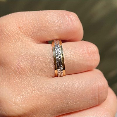 VL 831 - Par de Alianças em Ouro Amarelo e Branco 18K