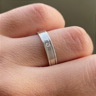 VL 1116 - Par de Alianças em Ouro Branco 18K