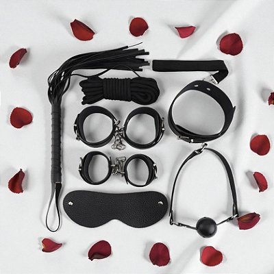 KIT BDSM EM PELÚCIA - 7 PEÇAS