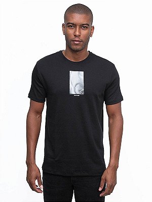 Camiseta Lines Suedine Preto Calvin Klein