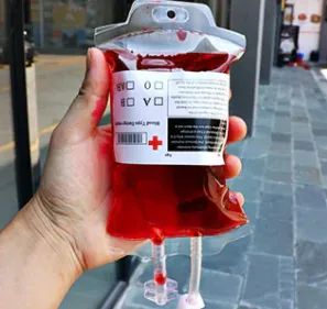 Bolsa de Sangue Divertida para Colocar Bebida