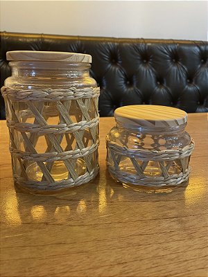 Dupla de potes herméticos vidro madeira palha